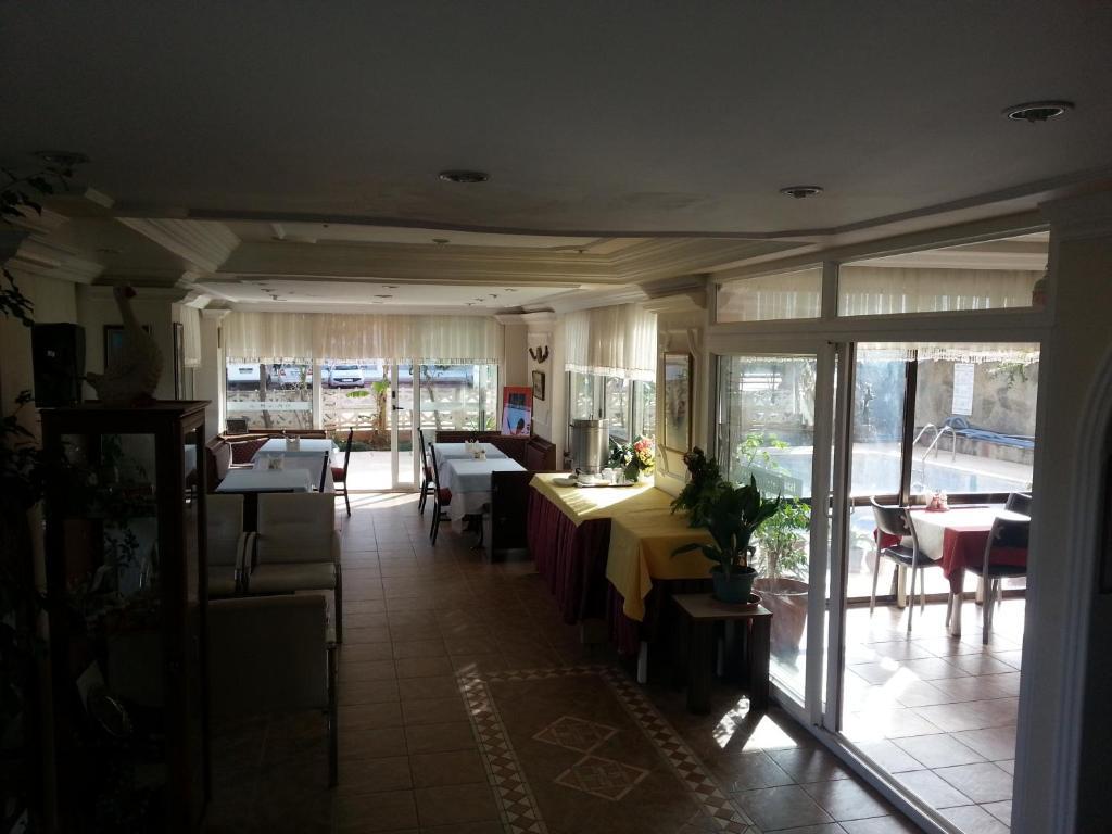 Polen Hotel Анталия Екстериор снимка